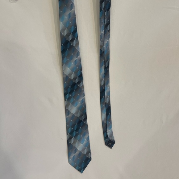 Vintage Pierre Cardin Necktie Tie Classic Size Blue/Silver/Black Geometric Sill - Picture 4 of 8